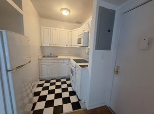 37 W 8th St UNIT 33, New York, NY 10011