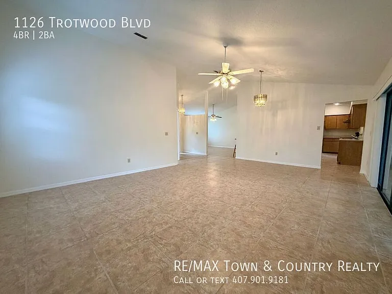 1126 Trotwood Blvd — Photo 4