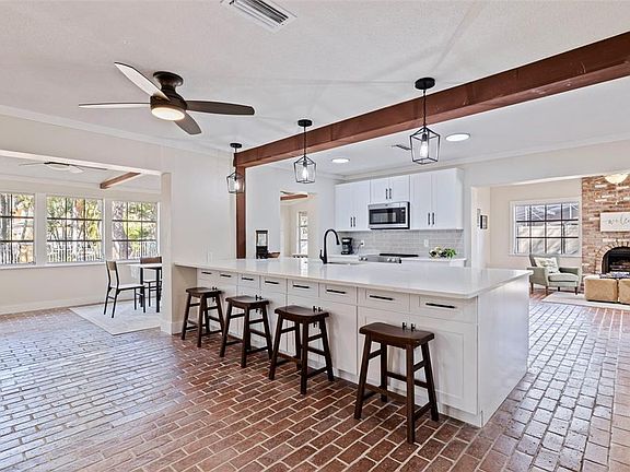 3rd image of 2901 Pelham Rd N