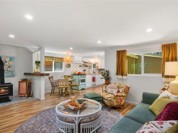 925 W Rainbow Blvd, Big Bear City, CA 92314