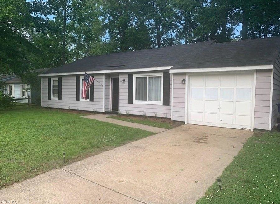 1st image of 7 Old Church Cir