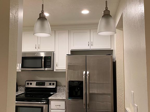 5th image of 1241 W Hillsdale Blvd APT 302