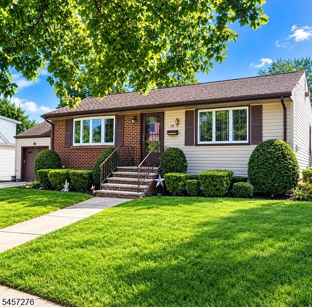 1st image of 74 Avenue D
