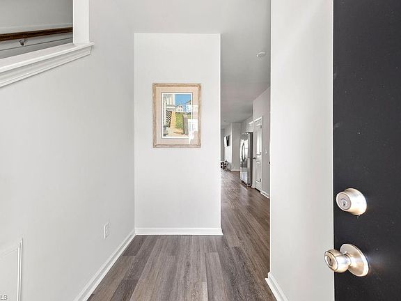 3rd image of 257 Arnette Dr Unit B