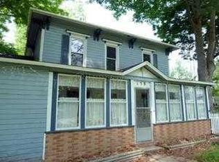 158 W 1st St, Vermontville, MI 49096