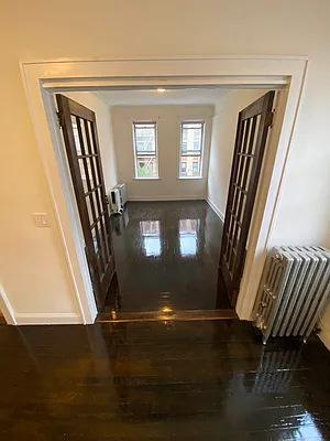 Rented by RealTegrity NY LLC | media 21