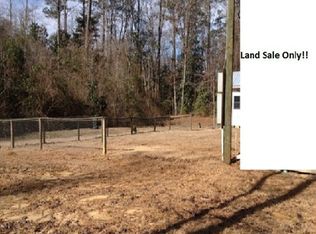 527 Magnolia Dr, Highland Home, AL 36041