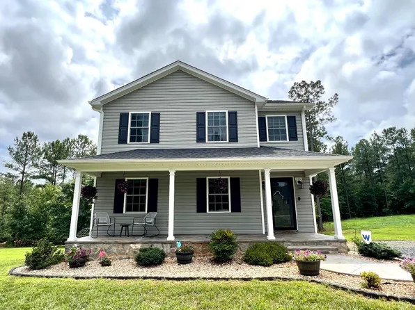 230 Mansfield Dr, Madison Heights, VA 24572