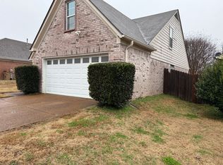 6996 S Beringer Dr, Cordova, TN 38018