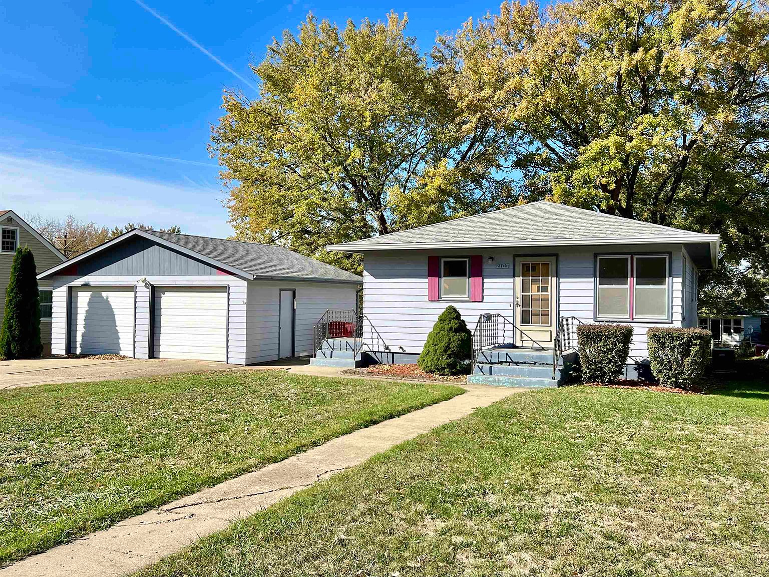 2107 Douglas Ave, Yankton, SD 57078 Zillow
