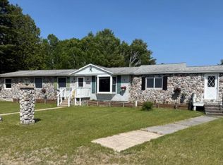 30126 E Bill Robinson Dr, Drummond Island, MI 49726