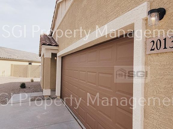 3rd image of 2013 E Velvet Pl