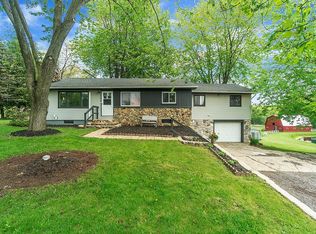 14009 Seymour Rd, Linden, MI 48451