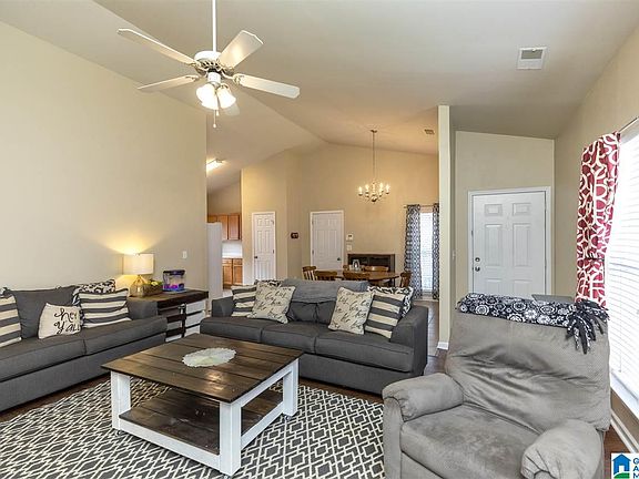 5th image of 4725 Longmeadow Dr