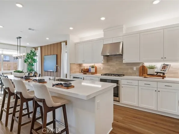 410 Checkerbloom Ln, Santa Paula, CA 93060