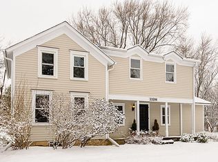 23286 N Kelsey Rd, Barrington, IL 60010