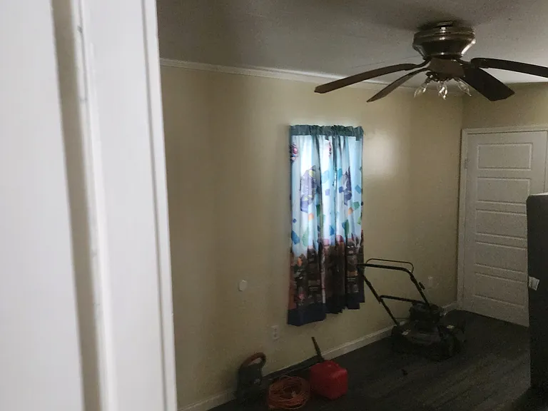 733 Lane Ave — Photo 6