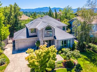 3102 Westminster Dr, Medford, OR