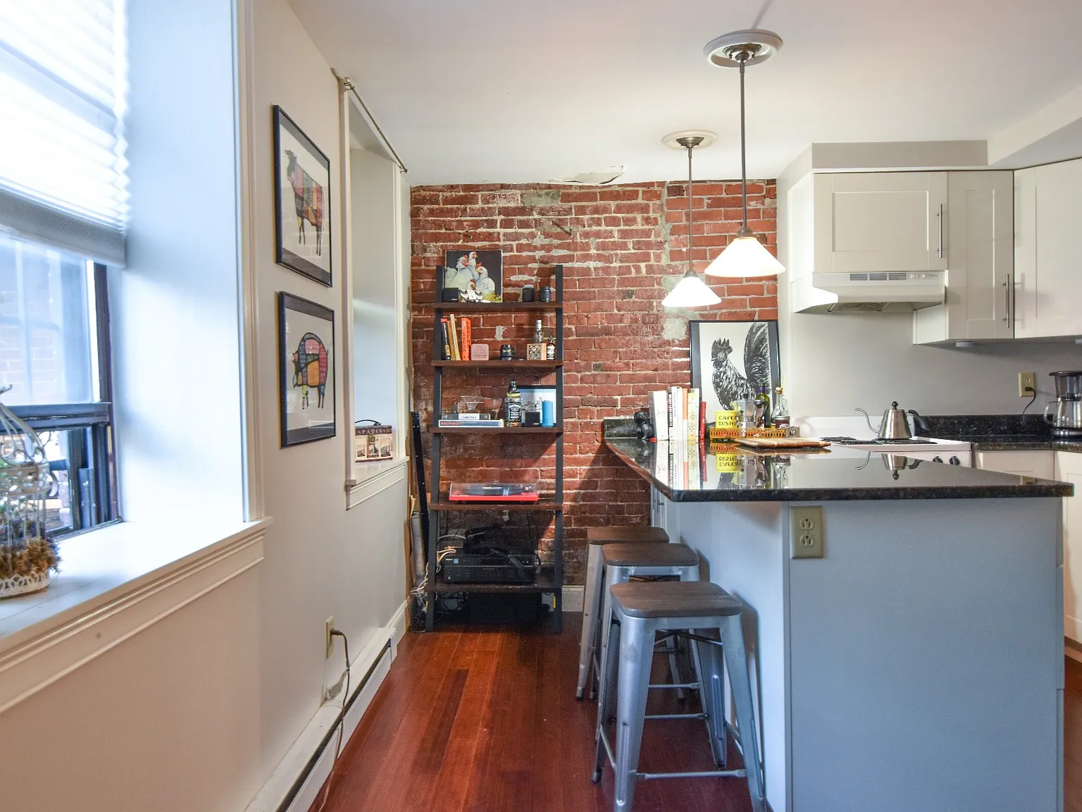 1 bed, 900 sqft, $2,400 — Photo 4