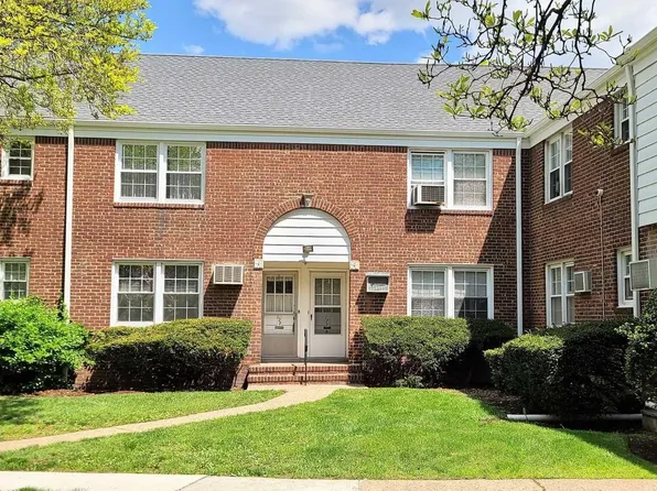 129 River Dr APT B, Elmwood Park, NJ 07407