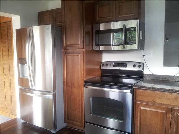 2nd image of 2708 NE 10th Ave