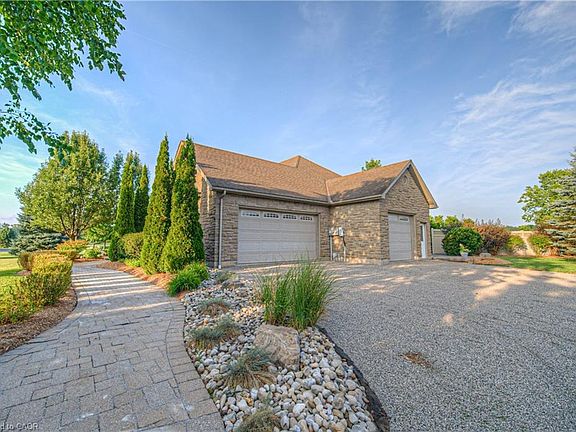 4th image of 10 Eagle Ridge Ct