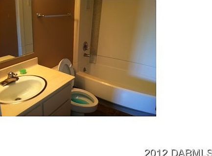 5th image of 60 Clubhouse Dr