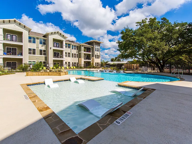 Enclave at the Dominion Apartments — Photo 18