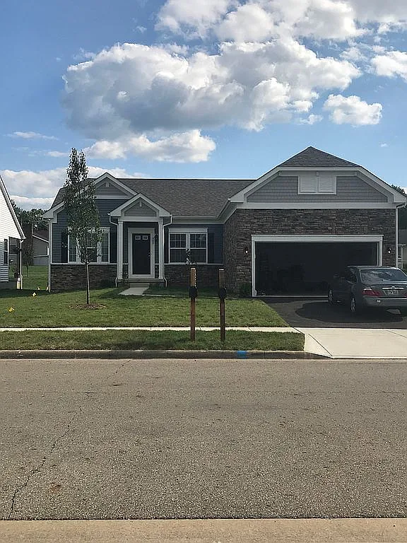 989 Nolder Dr photo 1