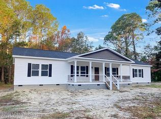 11621 X Way Rd, Laurinburg, NC 28352