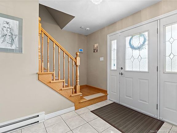 3rd image of 609 Clarence Cormier St