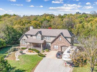 10280 Waverly Rd, De Soto, KS 66018