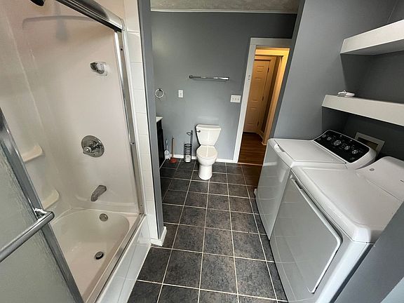 3rd image of 1512 Main St