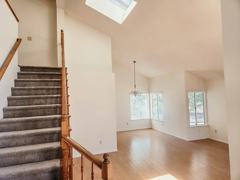 3470 Mountainside Dr — Photo 15