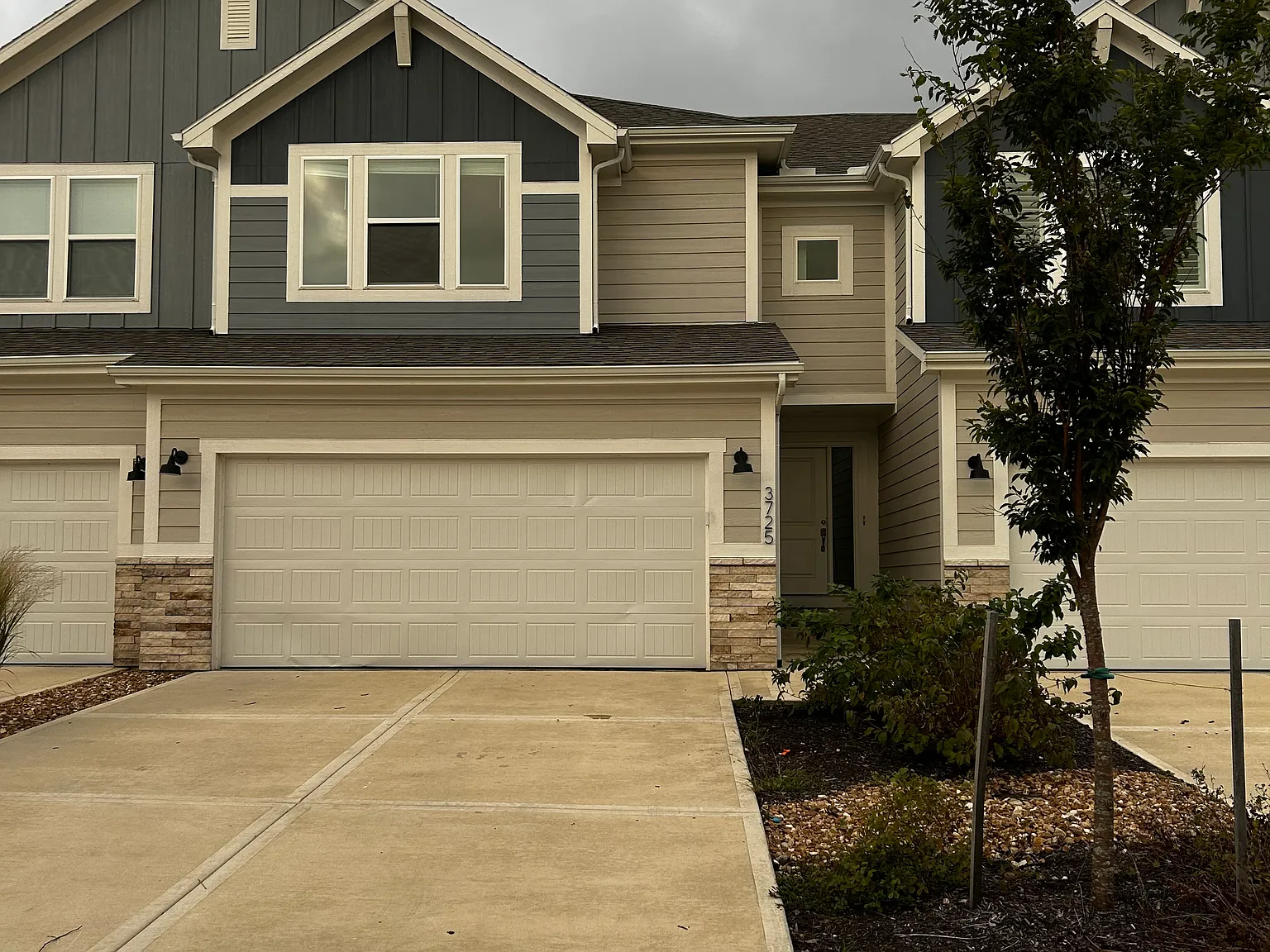 3 bed, 1563 sqft, $2,400 — Photo 4