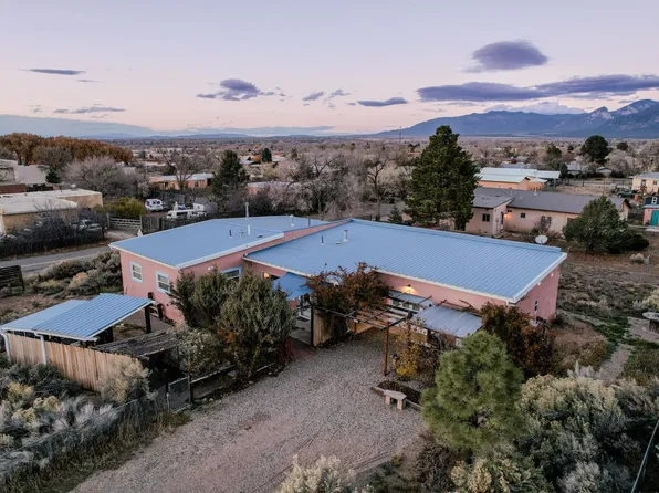 313 Adobe, Taos, NM 87571