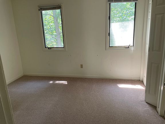 5th image of 708 Martin Luther King Jr Blvd APT E10