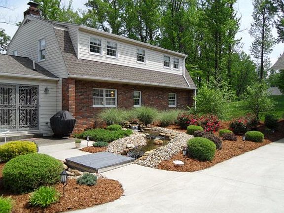 3rd image of 7421 Berkshire Dr