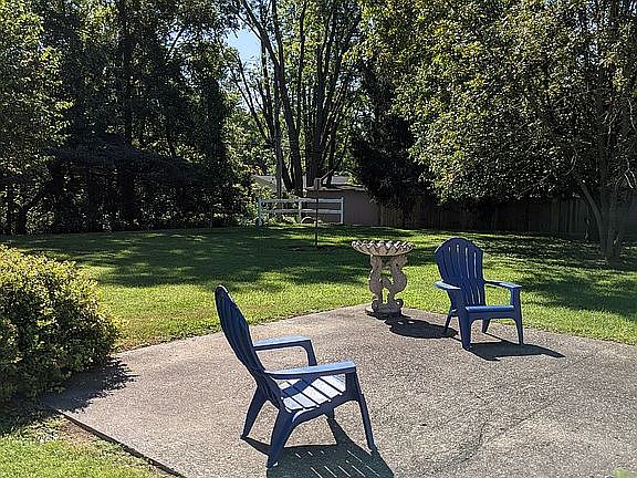4th image of 1005 Northwood Dr