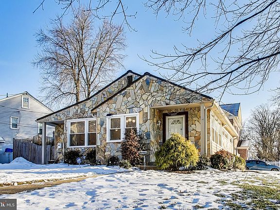 4th image of 2808 McComas Ave
