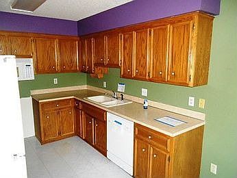 5th image of 2315 Terrace Dr