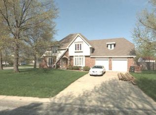 3705 SW 9th St, Blue Springs, MO 64015