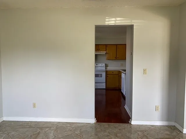 1704 Ashton Dr — Photo 18