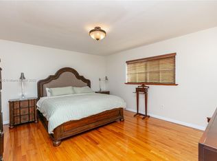 5760 SW 51st St, Miami, FL 33155