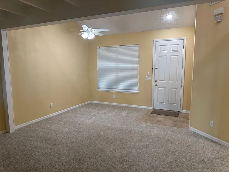 34314 Tuscany Ave — Photo 2