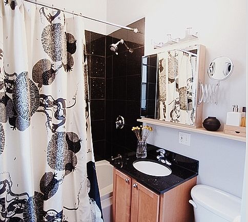 4th image of 136 Batavia St APT 1
