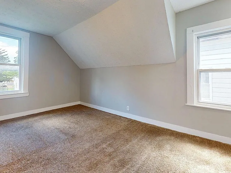 3452 W 44th St — Photo 55