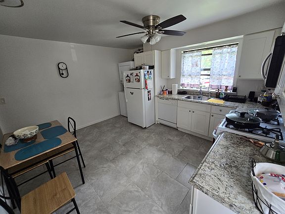 3rd image of 315 Delaware Ave #A