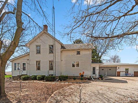 4th image of 15555 McGirr Rd