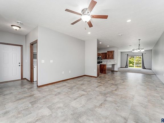 3rd image of 6407 S Keller Cir